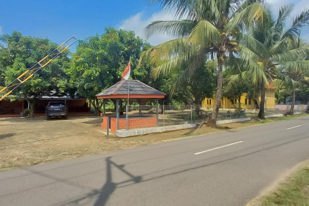 Aa Bungsu Syariah Balekambang Ciletuh Sukabumi Redpartner Hotel Cilowa Kültér fotó